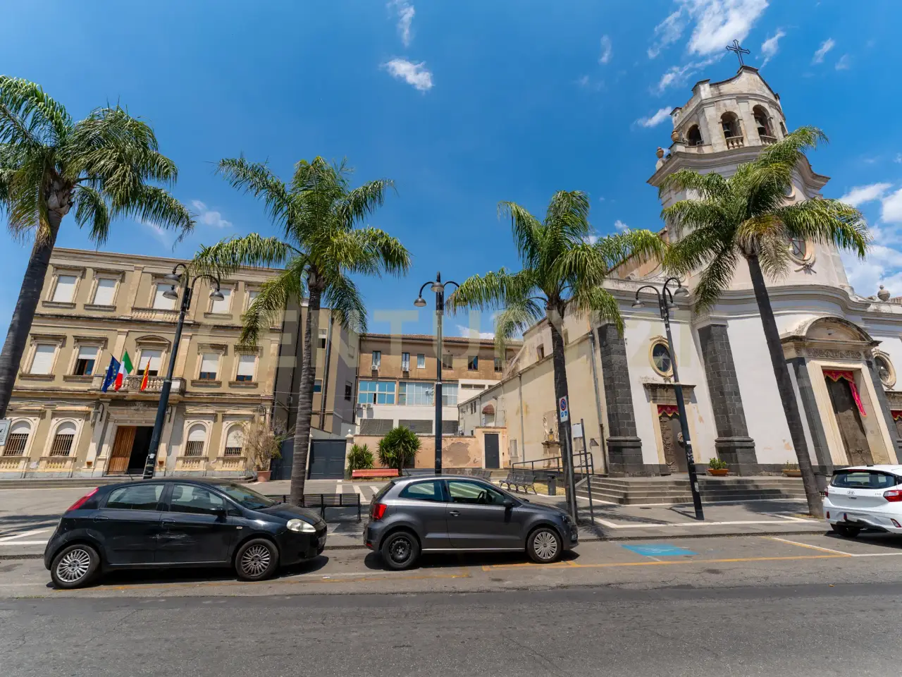 Negozio in Piazza Guglielmo Marconi 19, San Gregorio Di Catania, {3} - Foto 2