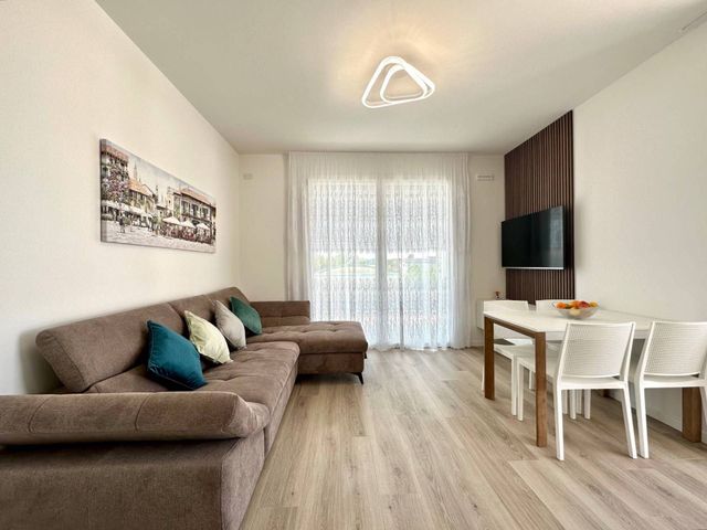 3-room flat in Via Franco Scaglione 2, Jesolo - Photo 1