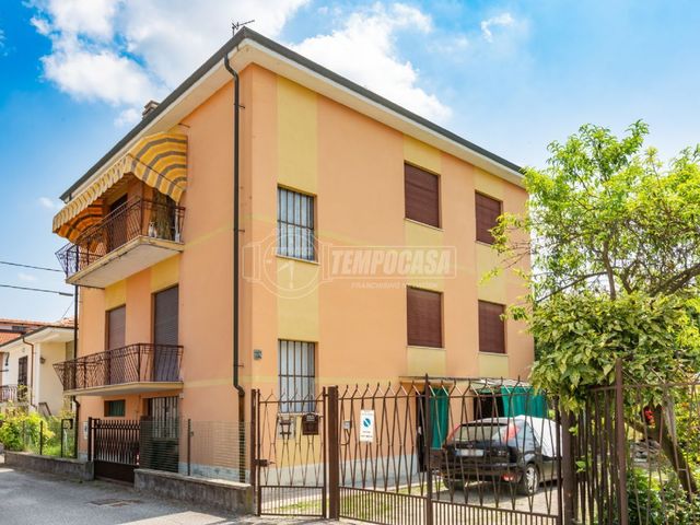 Vierzimmerwohnung in Via Bruno Buozzi 8, Gassino Torinese - Foto 1