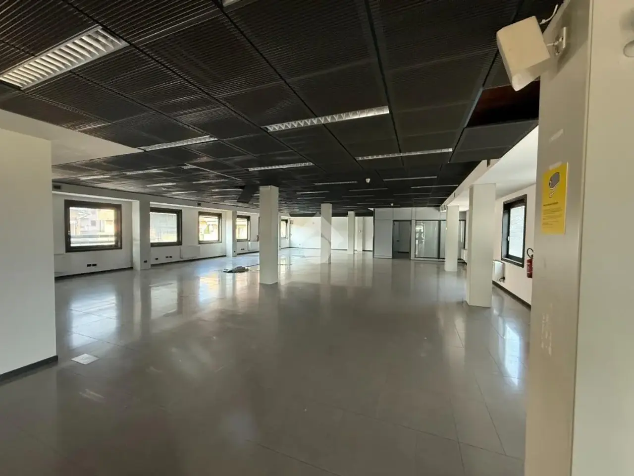 Ufficio in Via Milano 13, Villaverla, {3} - Foto 1