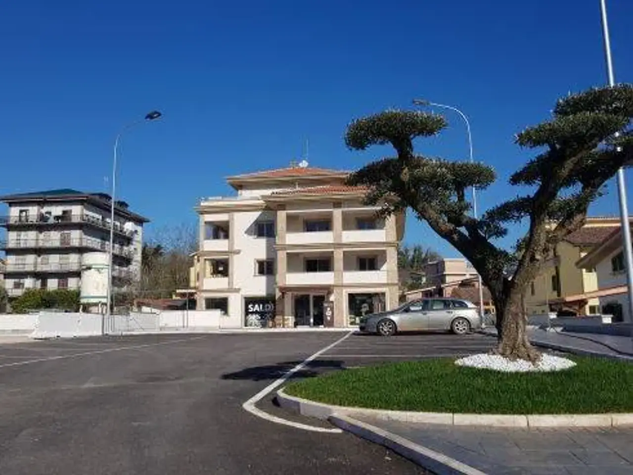 Negozio in Via dei Pioppi 11, Colleferro, {3} - Foto 2