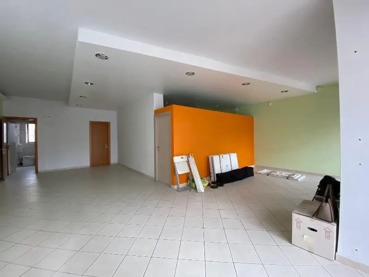 Palazzina commerciale in , Empoli, {3} - Foto 1