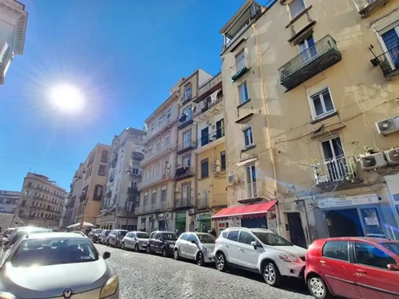 Negozio in Via Concezio Muzii, Napoli, {3} - Foto 2