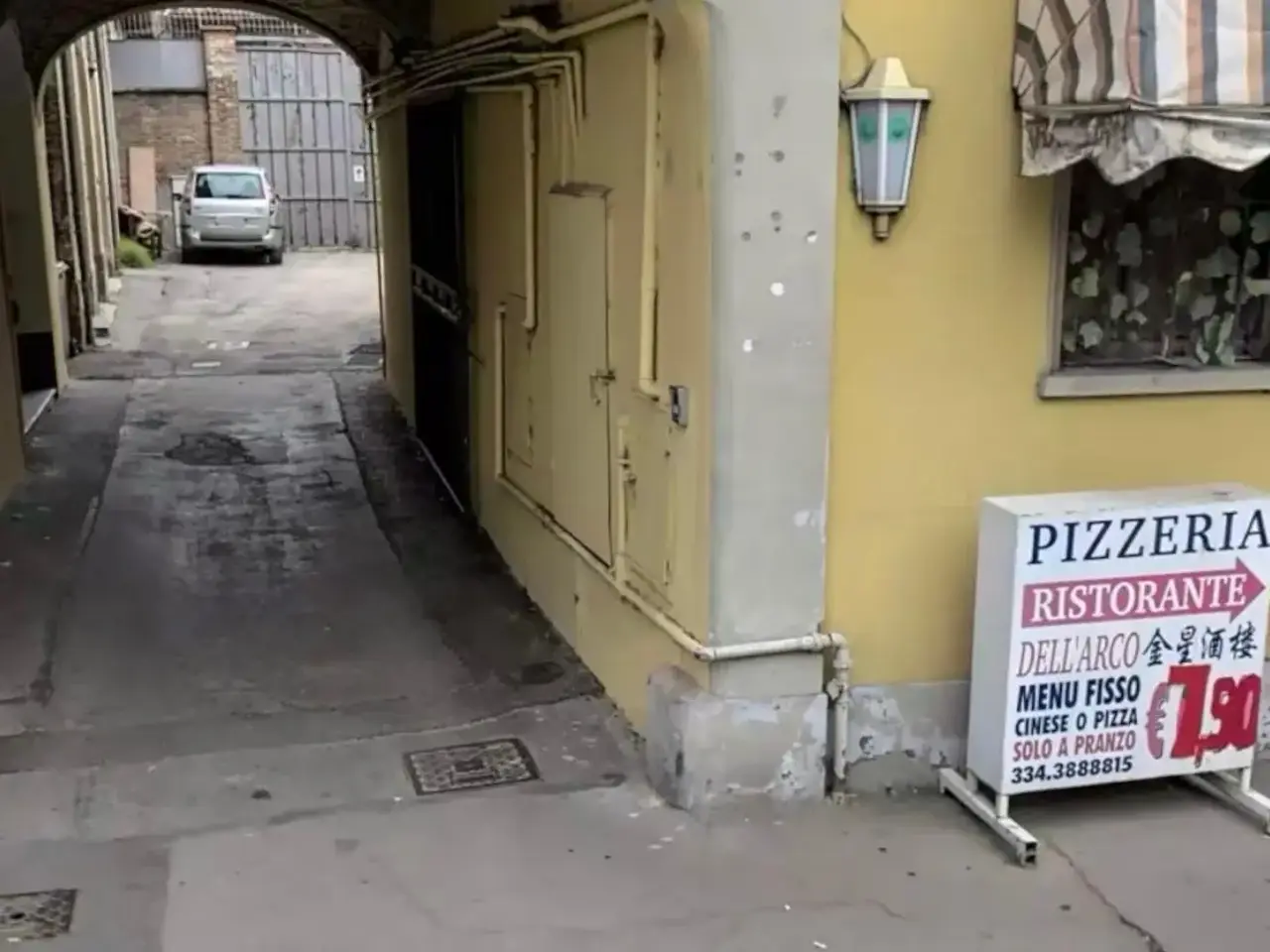 Magazzino in Via Porta Mercatoria, Carignano, {3} - Foto 1