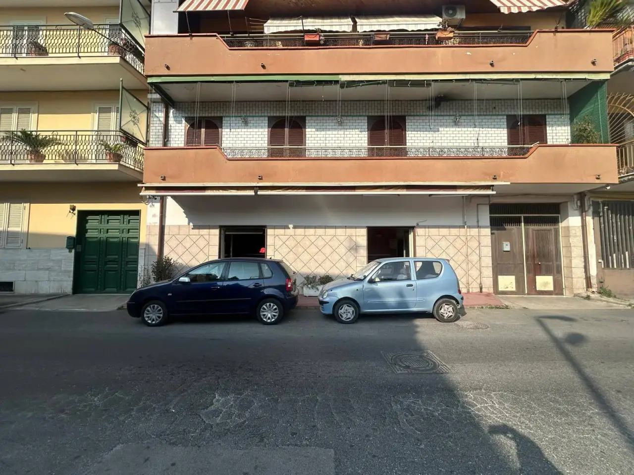 Esercizio commerciale in Via Filippo Turati, Cardito, {3} - Foto 1