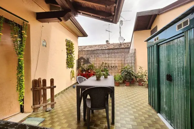 3-room flat in Piazza Municipio, San Felice del Benaco - Photo 1