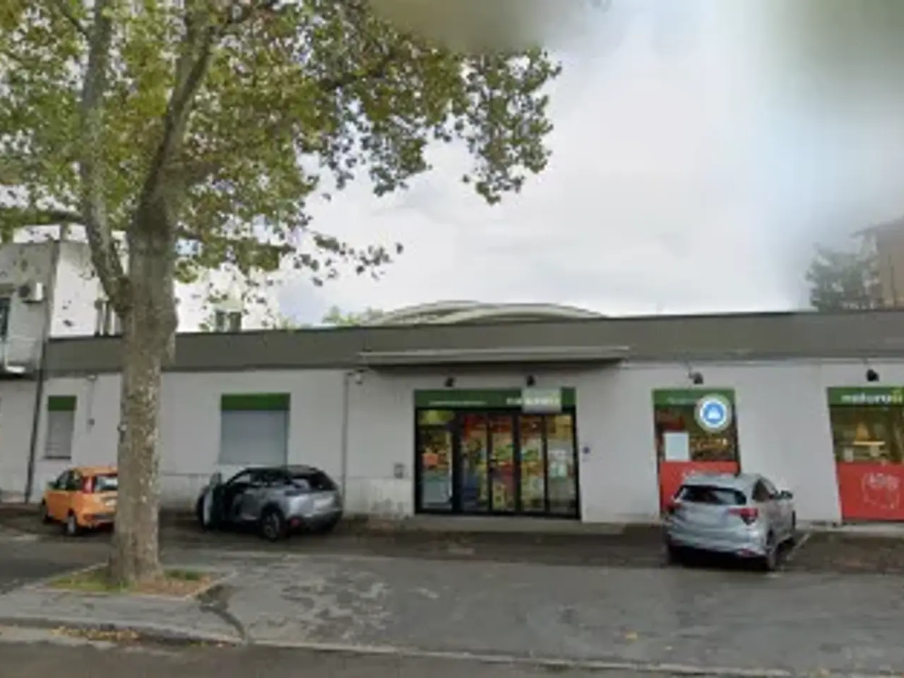 Negozio in Viale Italia, Forli', {3} - Foto 1
