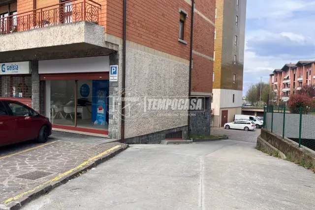 Box in vendita, Via Dante Alighieri 34, Besana In Brianza - Foto 1