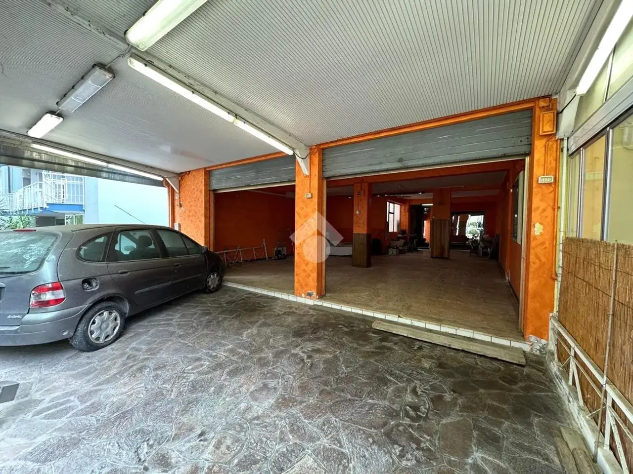 Negozio in Via Venezia 19, Cattolica, {3} - Foto 2