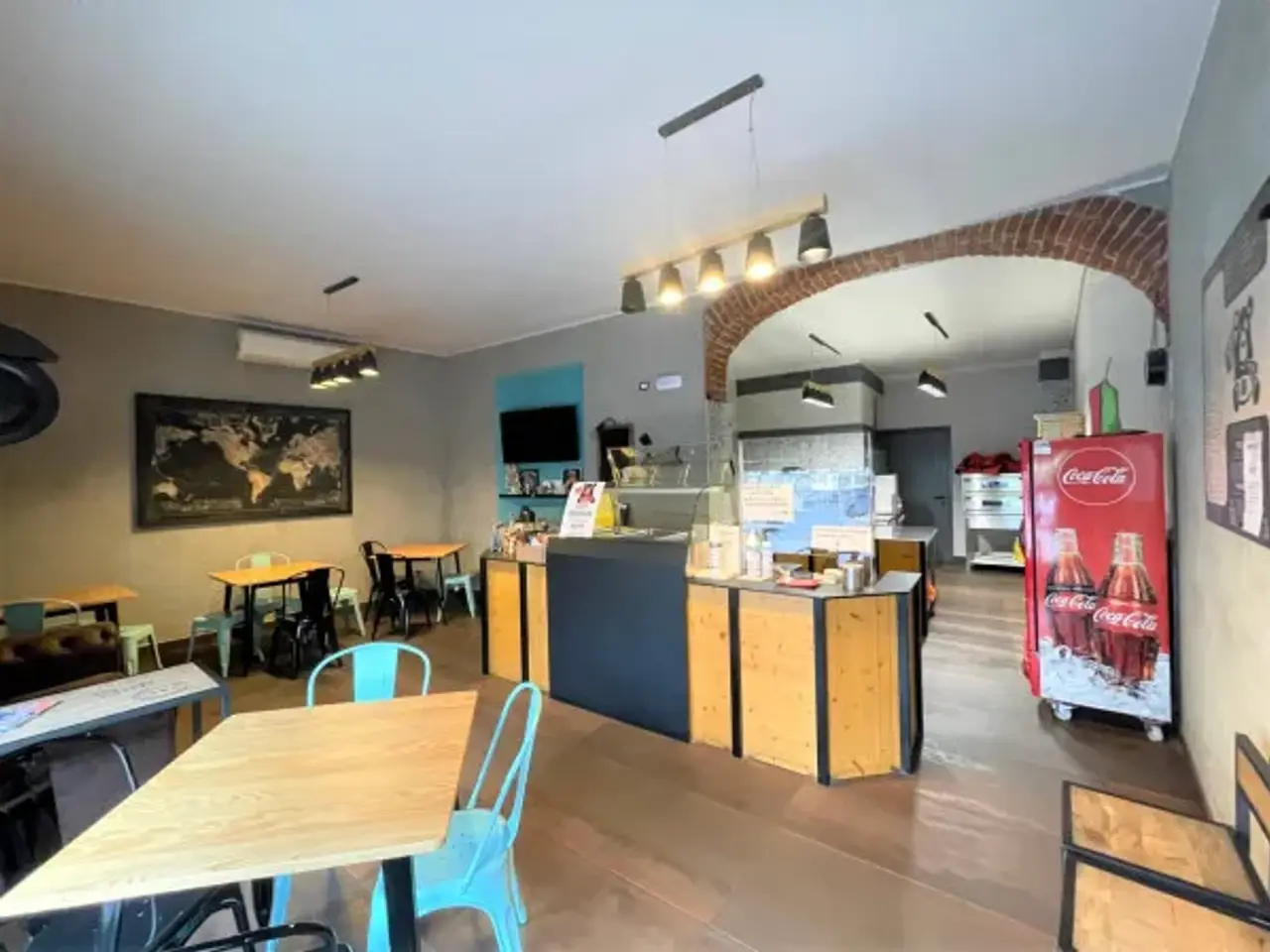 Pizzeria in , Cameri, {3} - Foto 1