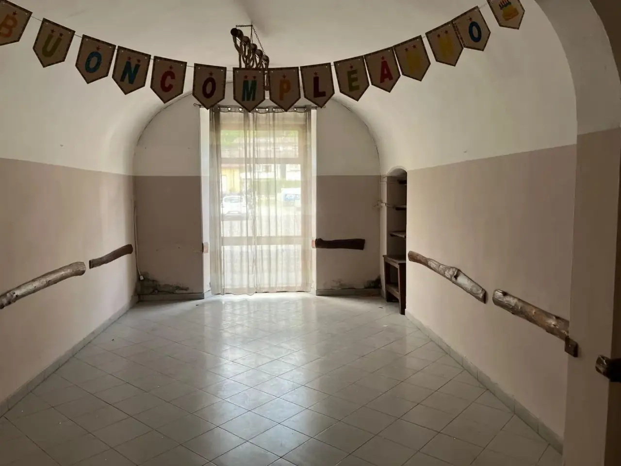 Locale commerciale in , Barga, {3} - Foto 1