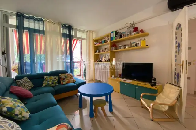 4-room flat in Via Vandalino, Grugliasco - Photo 1