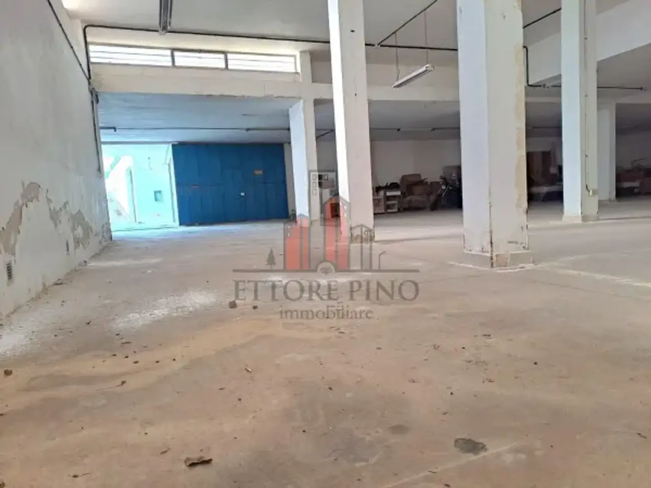 Magazzino in Via Vincenzo Cuoco, Casarano, {3} - Foto 2
