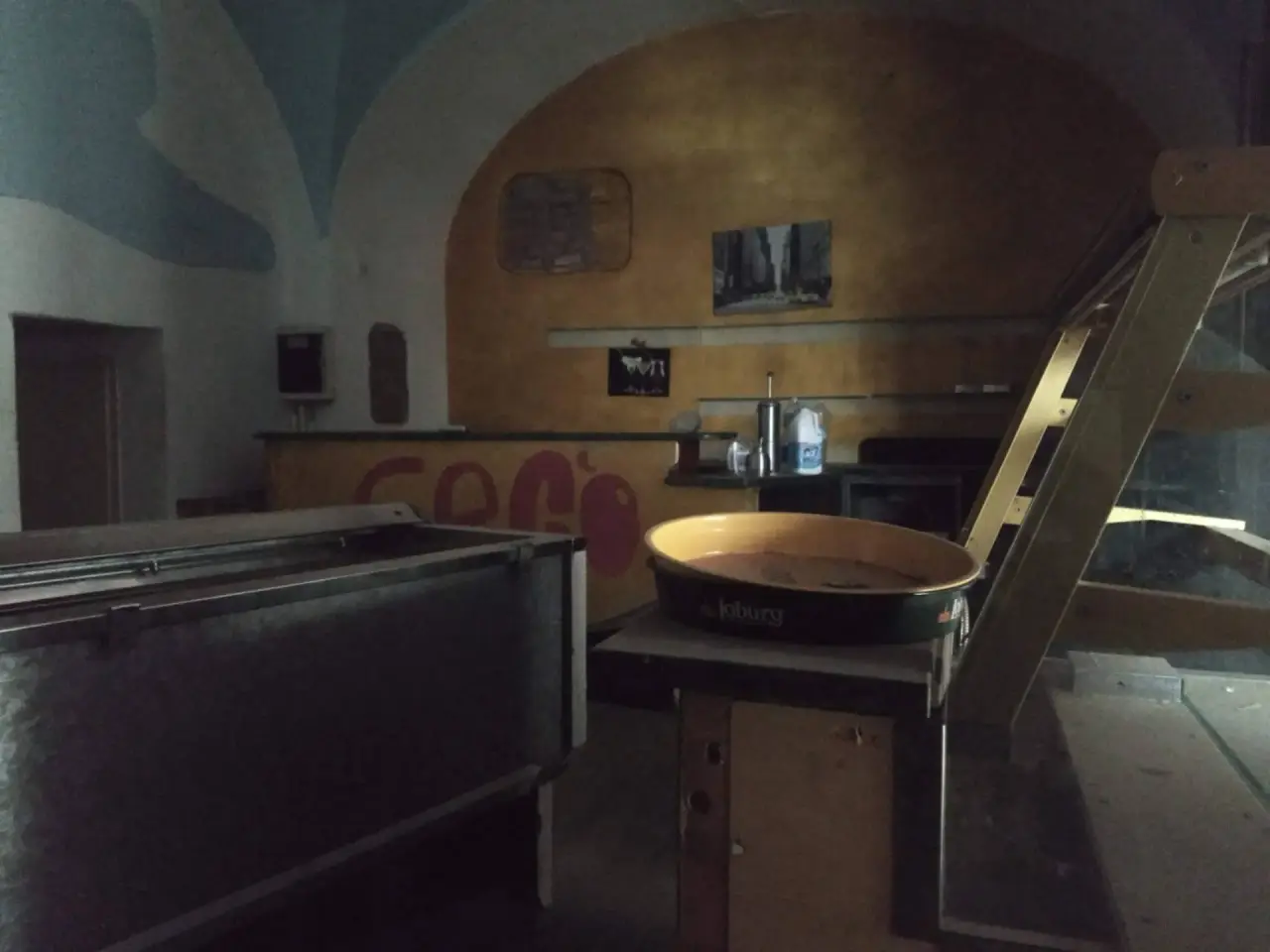 Esercizio commerciale in Piazza Sant'Omobono 12, Pisa, {3} - Foto 2