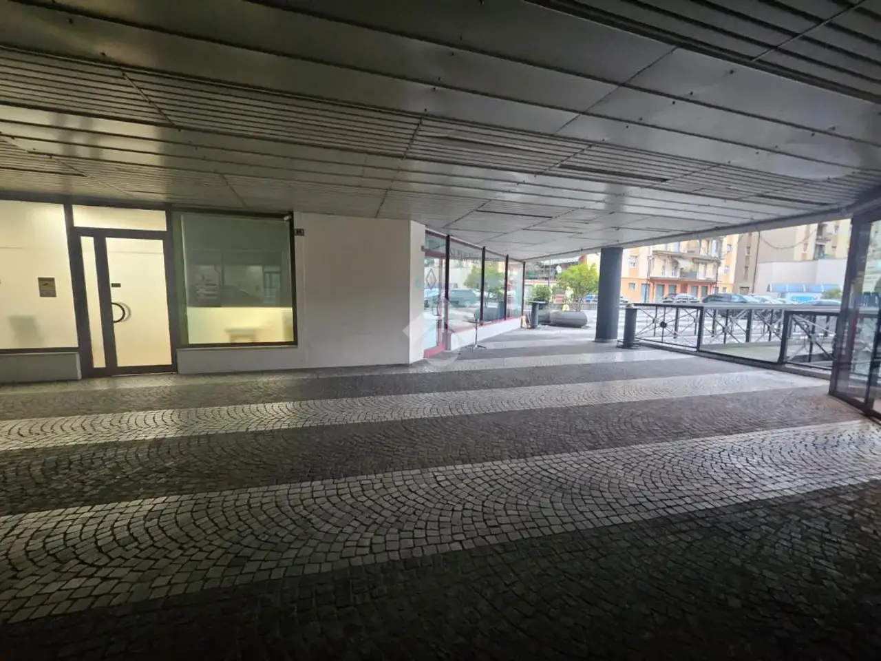 Negozio in Via Montegrappa 80, Lumezzane, {3} - Foto 2