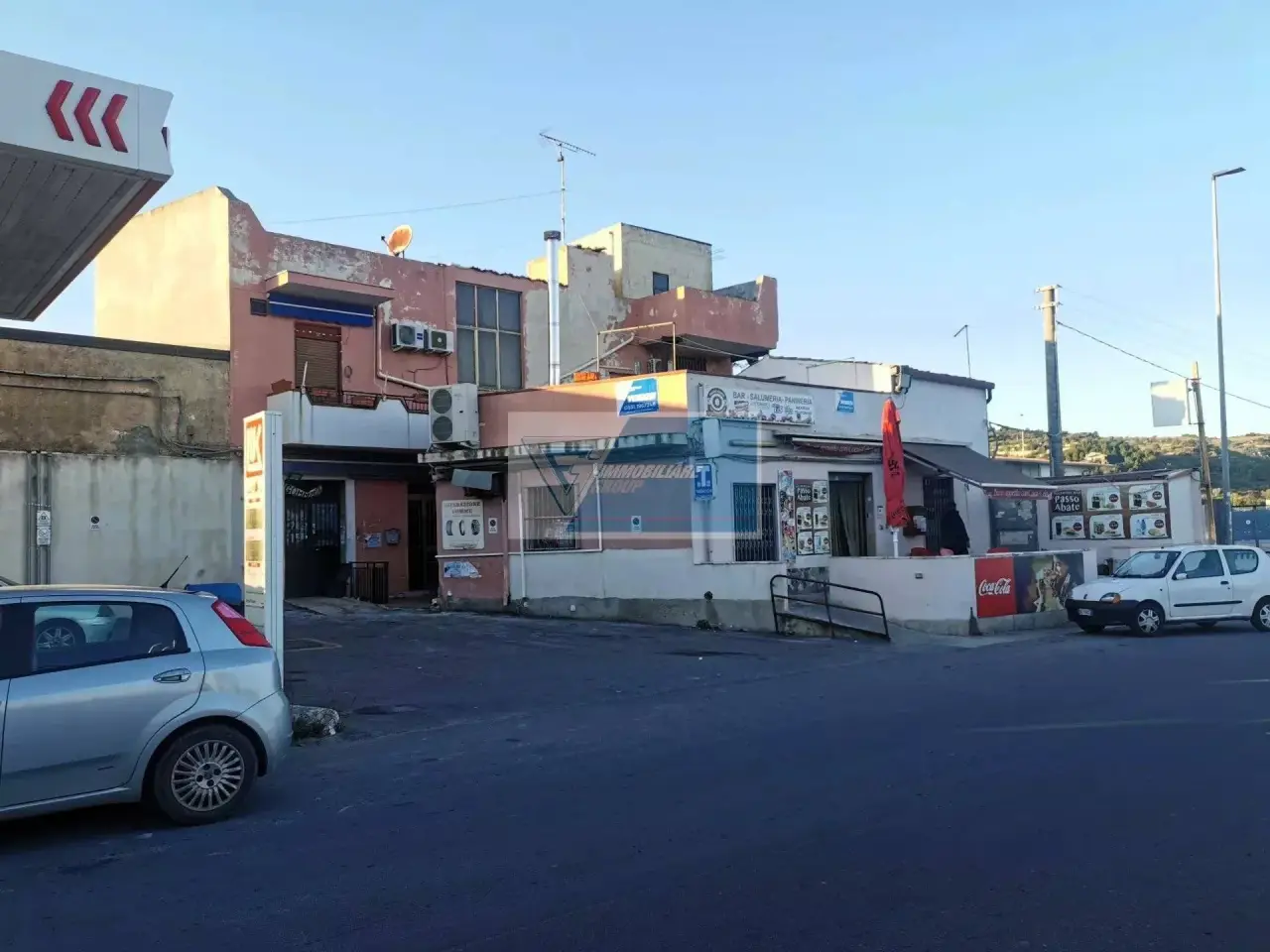 Locale commerciale in , Noto, {3} - Foto 2