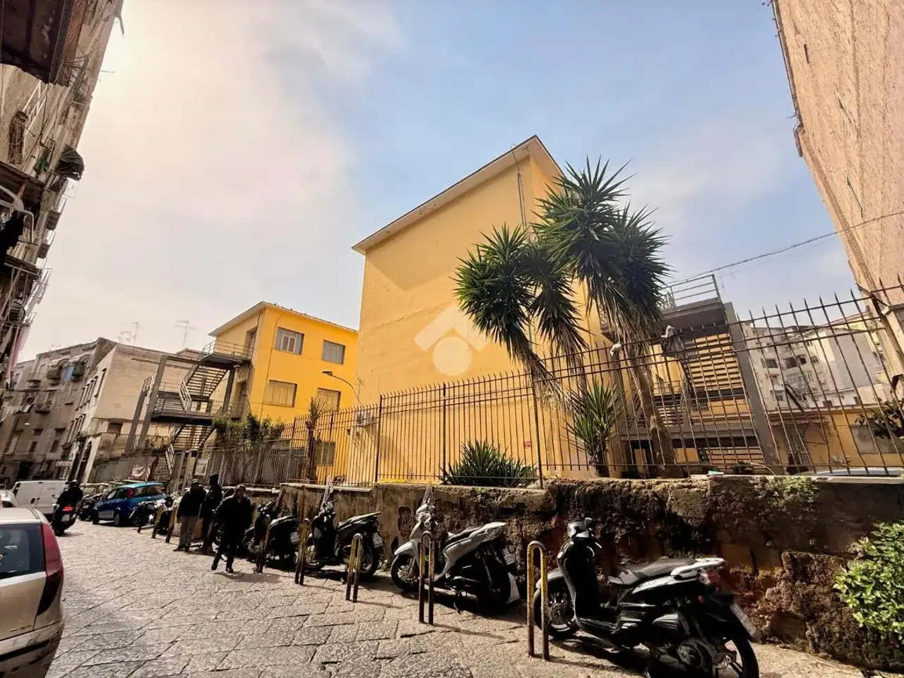 Magazzino in Via Santa Maria Antesaecula 77, Napoli, {3} - Foto 1