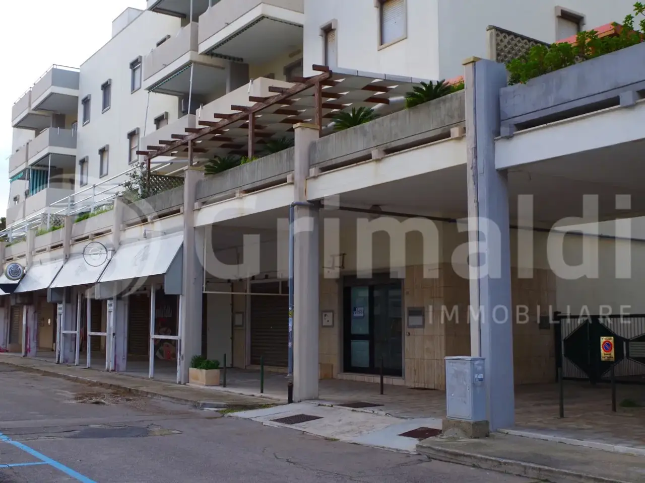 Negozio in Via della Fenice Sn, Gallipoli, {3} - Foto 1