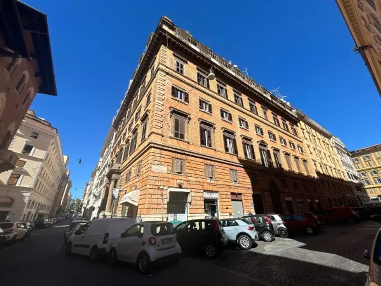 Ufficio in Via Raffaele Cadorna 29, Roma, {3} - Foto 1