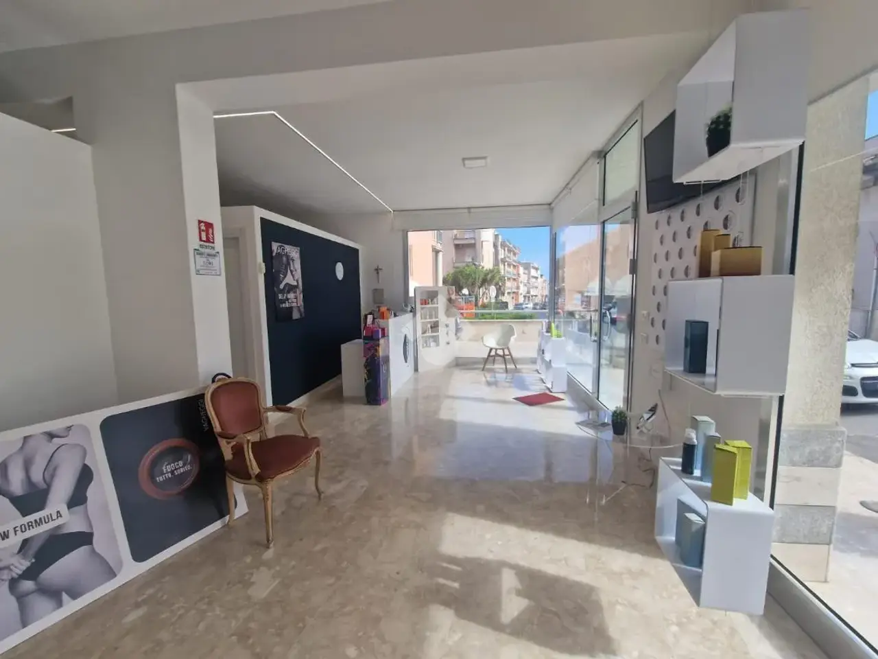 Negozio in Via Monte Bonifato 77, Alcamo, {3} - Foto 1