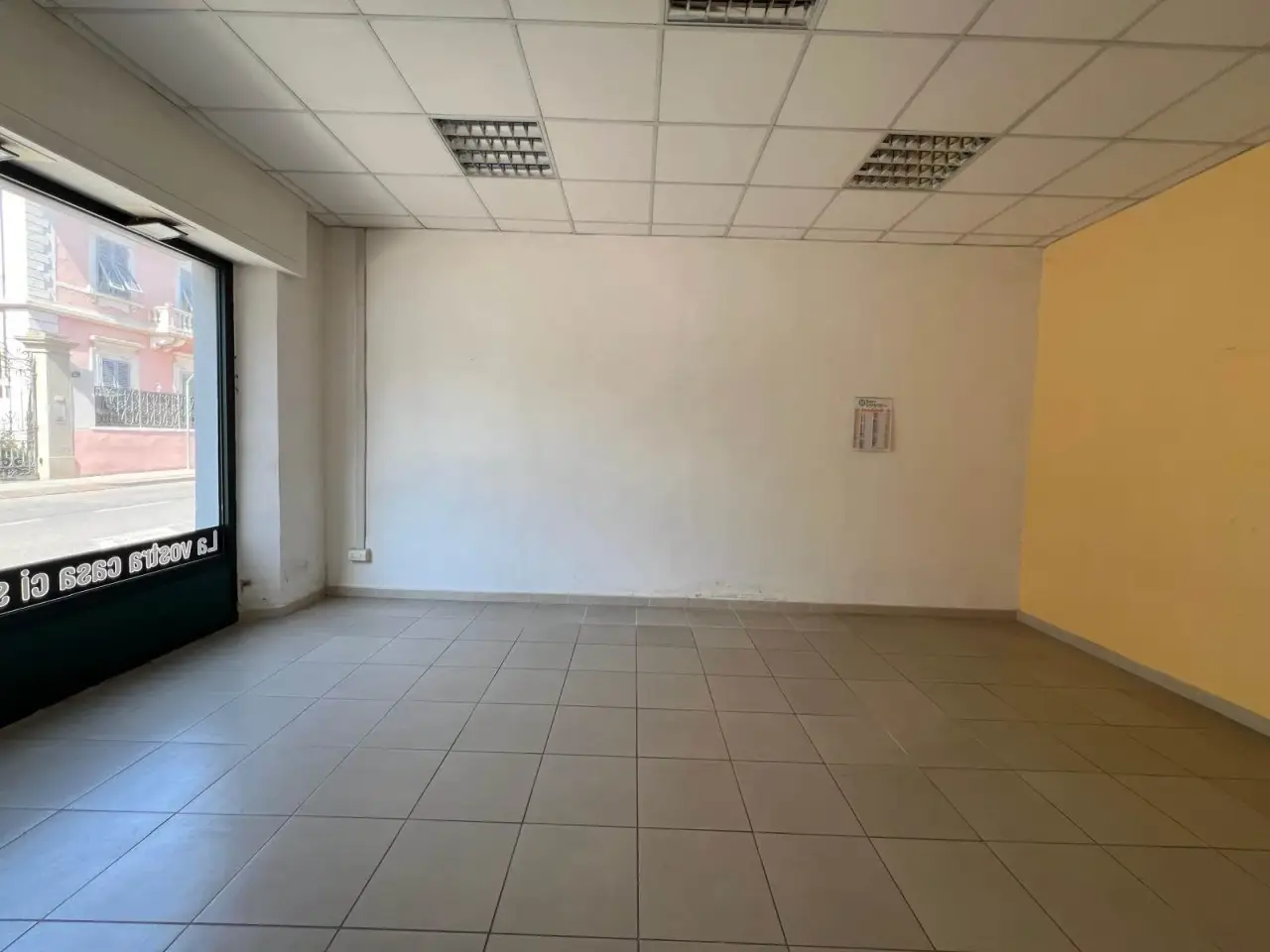 Locale commerciale in Via II Giugno, 33/a, Certaldo, Firenze, Certaldo, {3} - Foto 1
