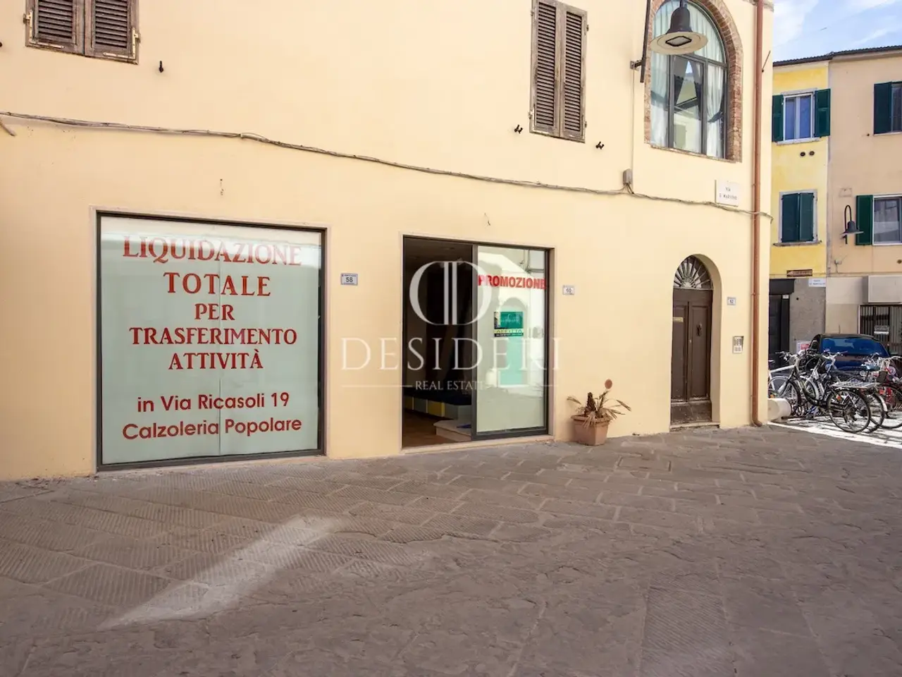 Locale commerciale in Via San Martino 58100 Grosseto, Grosseto, {3} - Foto 1