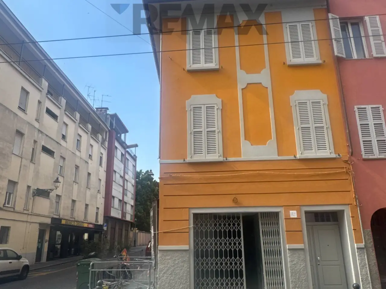 Negozio in Strada Massimo d\'Azeglio 112, Parma, {3} - Foto 1