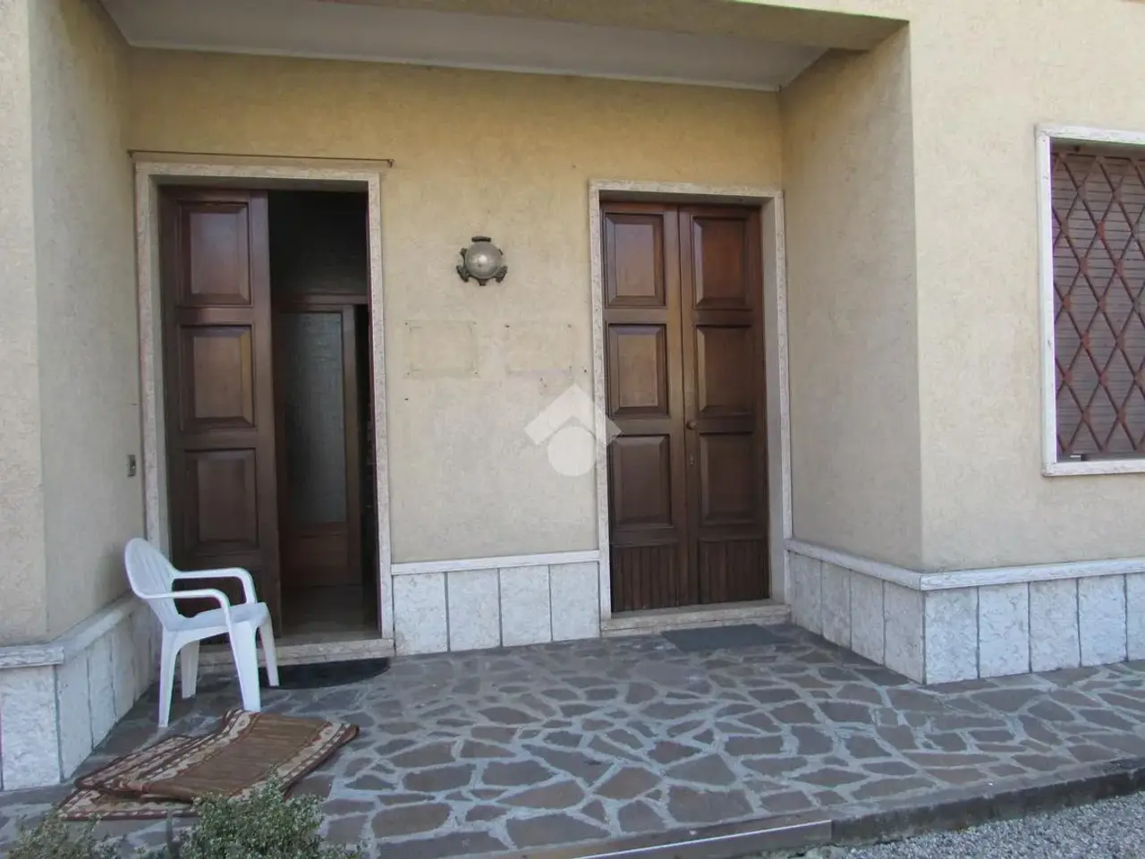 Negozio in Via Unione Europea 22, Marmirolo, {3} - Foto 1