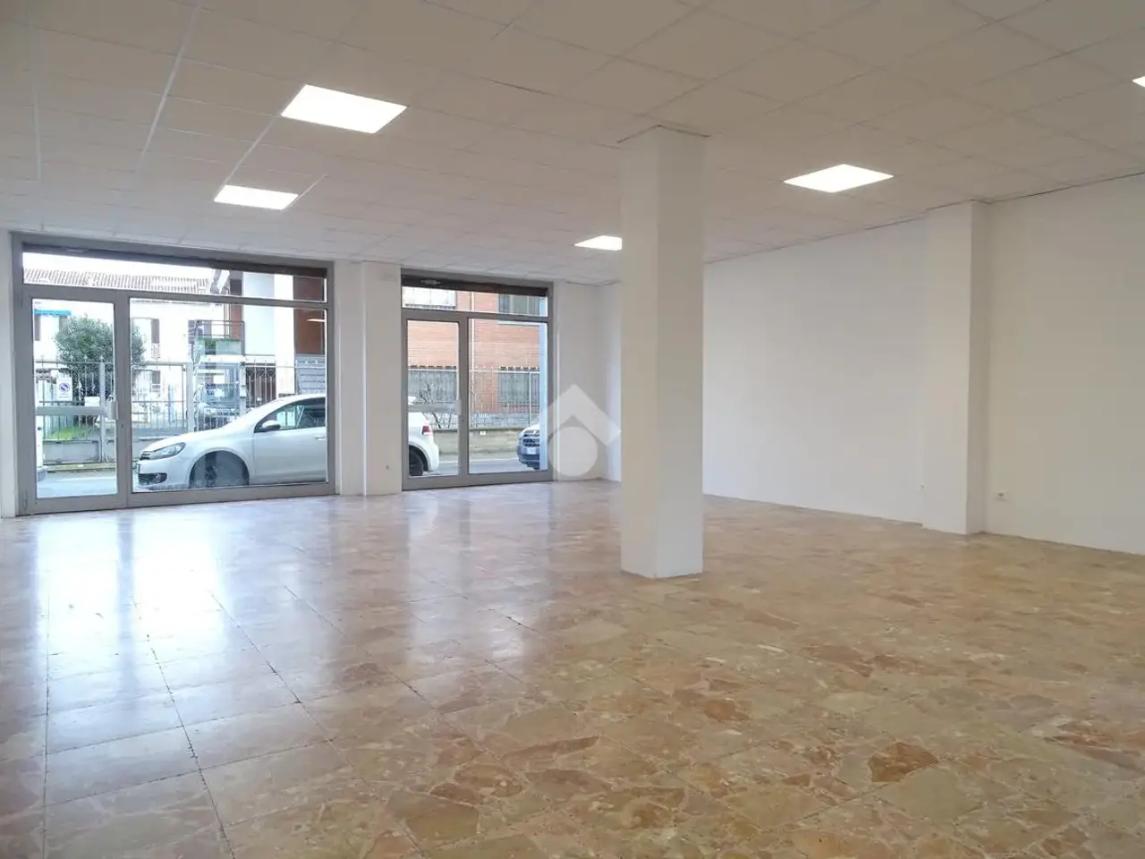 Negozio in Via Poligonia 66, Alessandria, {3} - Foto 2