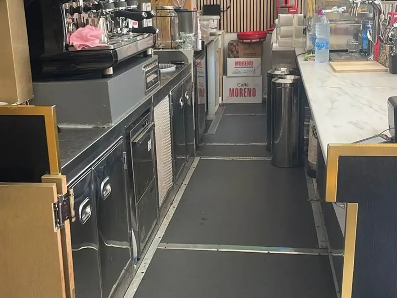 Pizzeria in , Milano, {3} - Foto 1