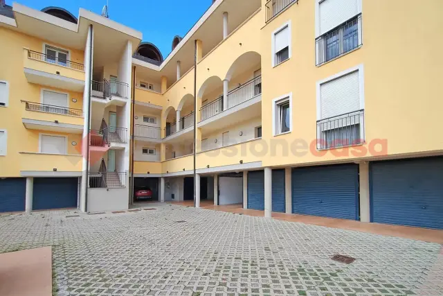Bilocale in vendita, Viale Marconi, Borgomanero - Foto 1