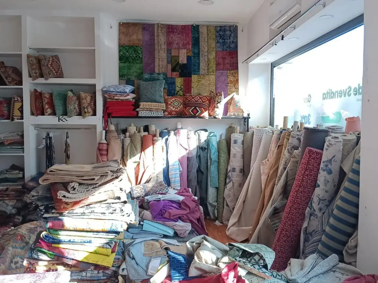Negozio in Via Alessandro Manzoni 210, Napoli, {3} - Foto 1