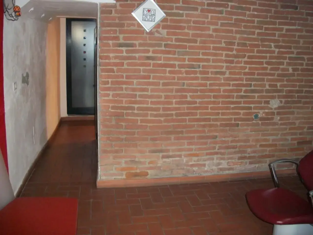 Esercizio commerciale in Via Garibaldi 12, Cascina, {3} - Foto 1