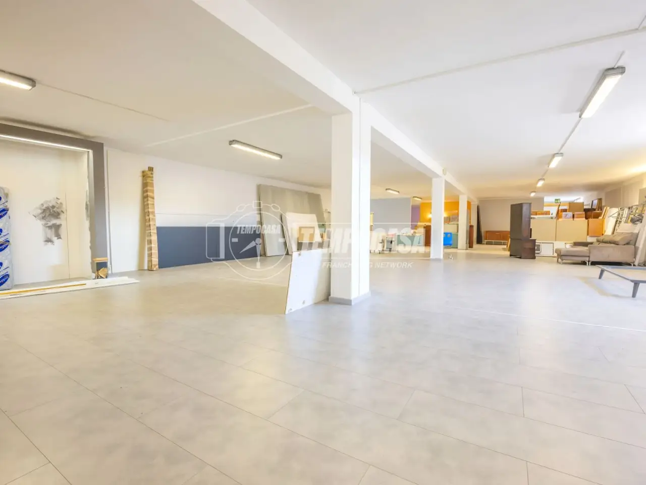 Capannone in Via dell' Industria, Corridonia, {3} - Foto 2