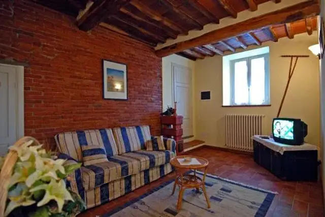 4-room flat in Via di Arsina 974, Lucca - Photo 1