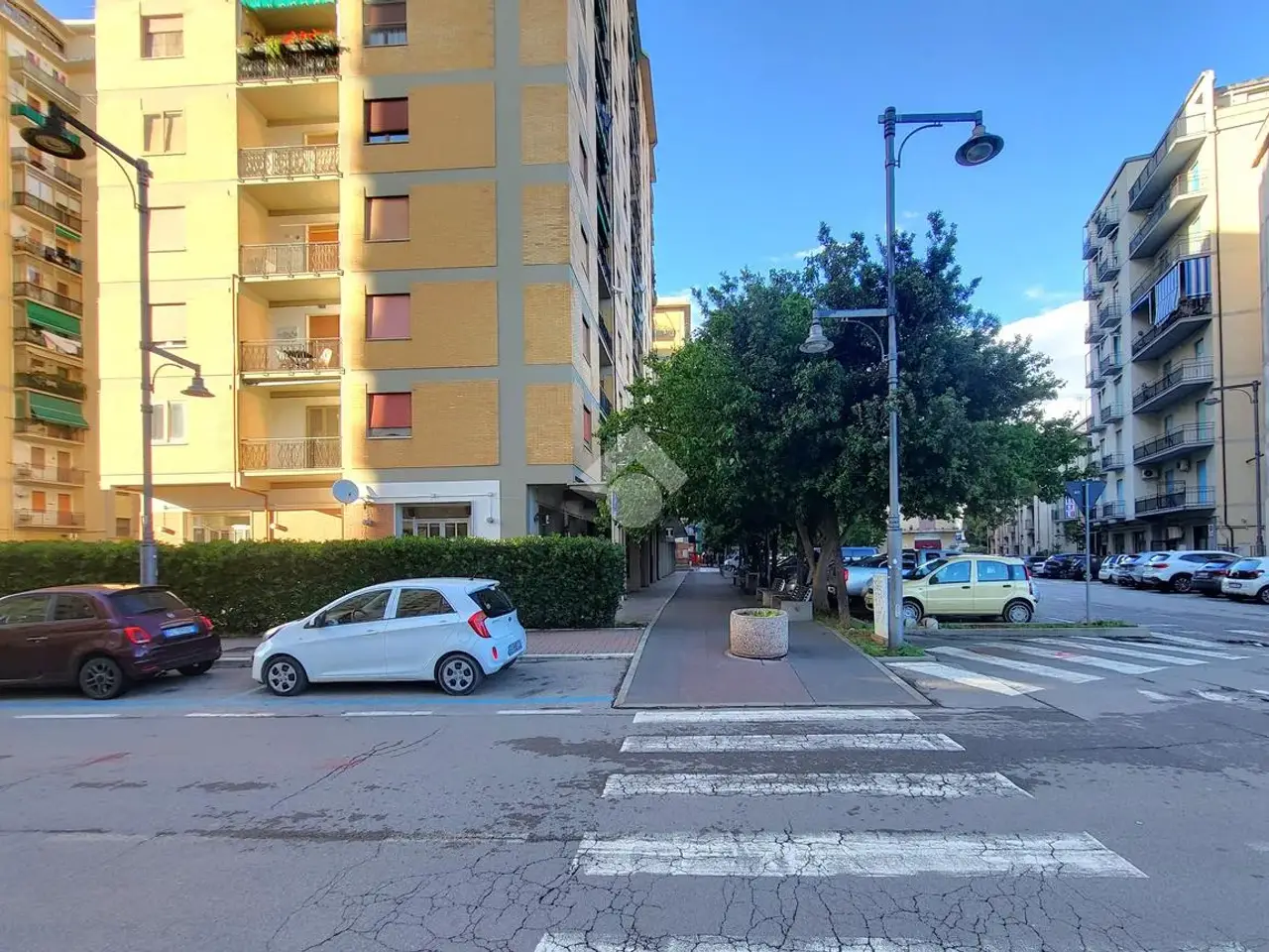 Negozio in Via Dante Alighieri 39, Follonica, {3} - Foto 1