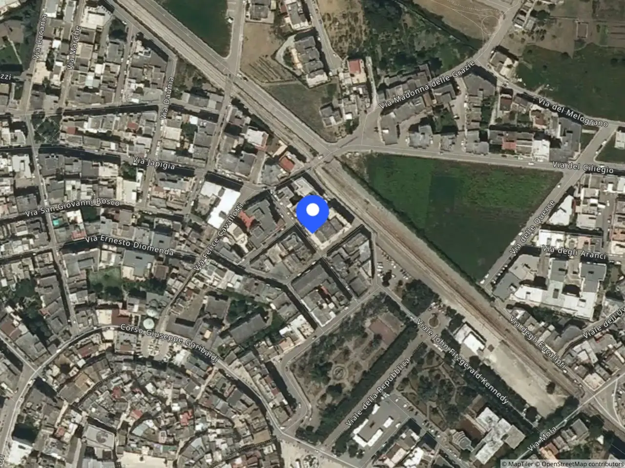 Negozio in Via Piave, 22 24, 70018 Rutigliano Ba, Italia 22, Rutigliano, {3} - Foto 2