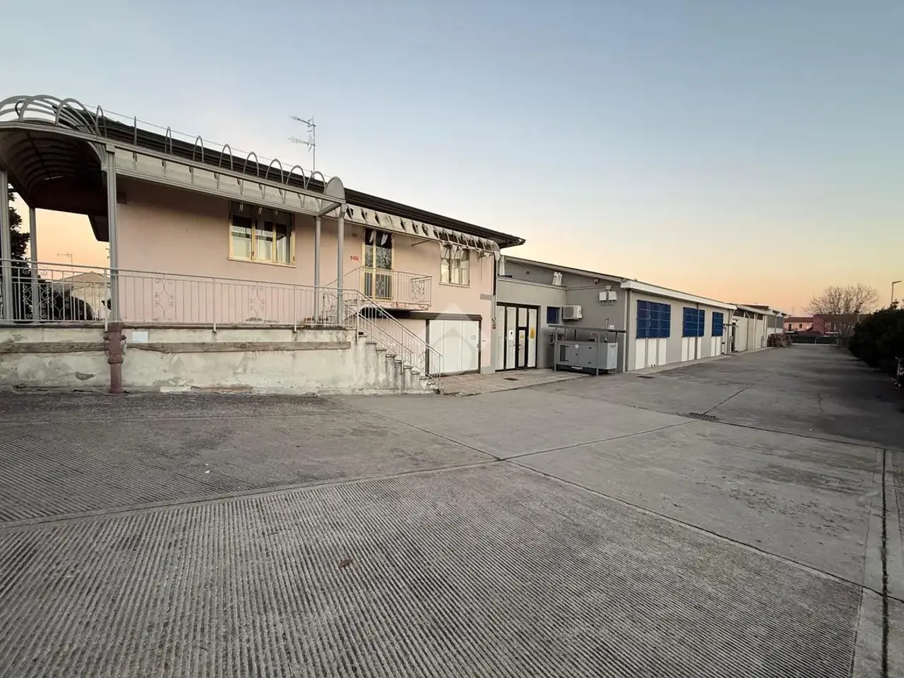 Capannone in Via Penisola 865, San Martino Di Venezze, {3} - Foto 1