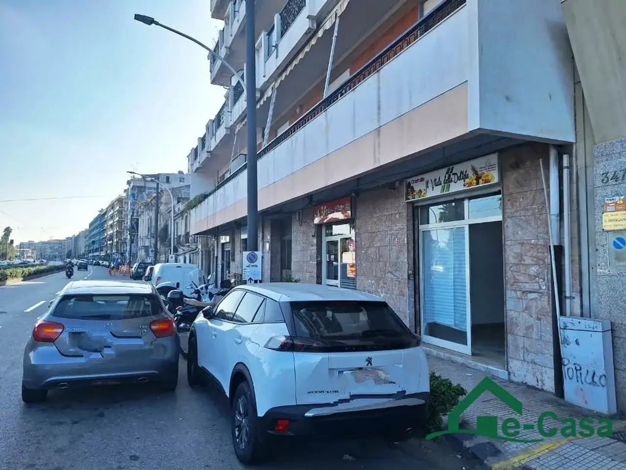 Negozio in Viale della Liberta' 345, Messina, {3} - Foto 2