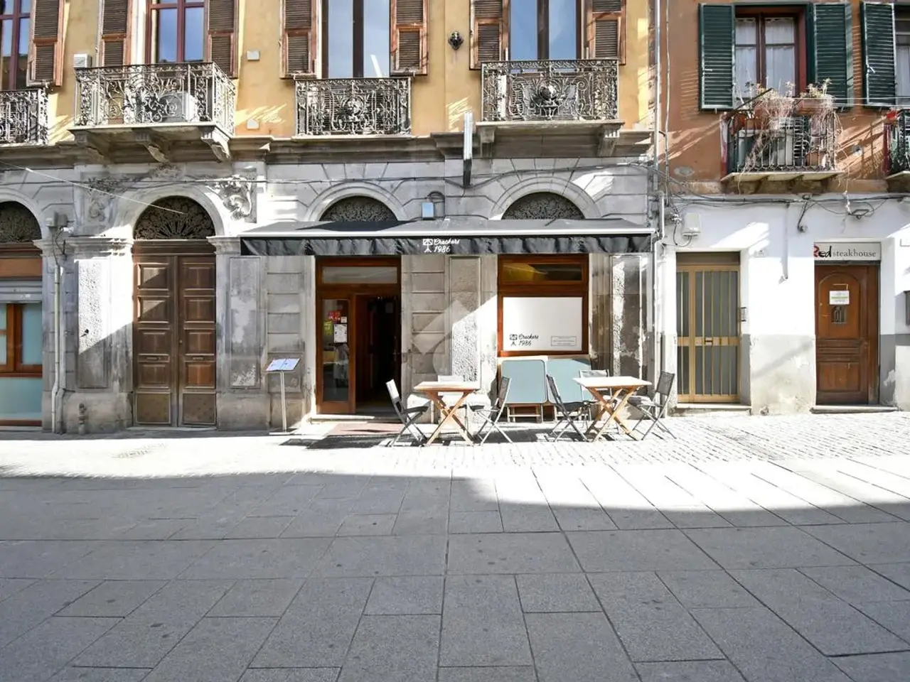 Negozio in Corso Vittorio Emanuele II 195, Cagliari, {3} - Foto 1