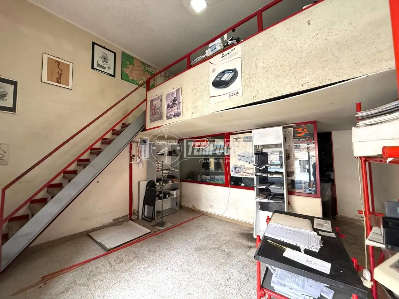 Ufficio in Viale Giuseppe Mazzini, Foggia, {3} - Foto 2