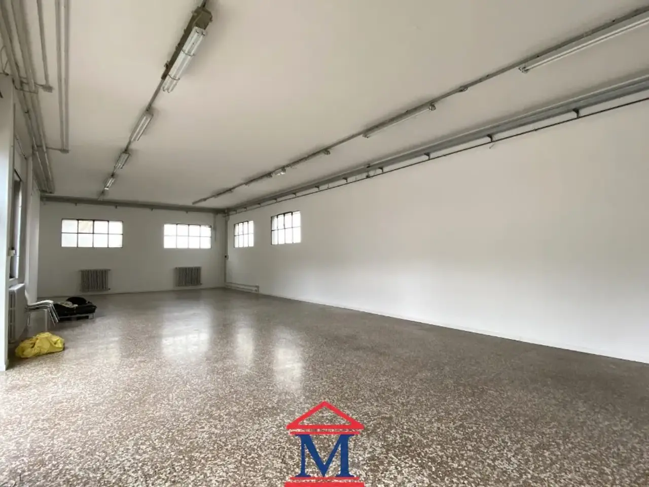 Negozio in Via Pietro Ruggeri da Stabello, Bergamo, {3} - Foto 1