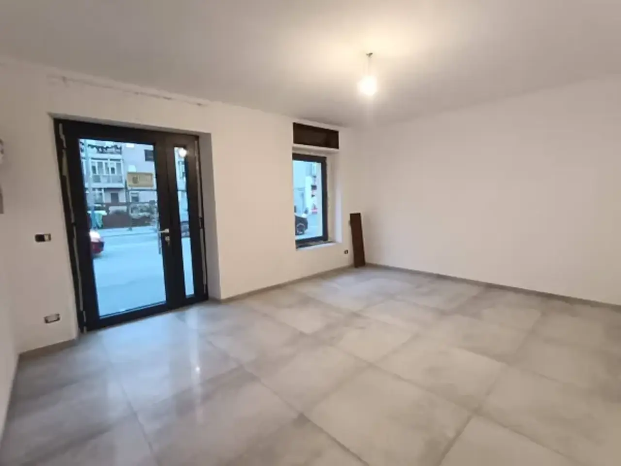Negozio in Corso Alessandria 32, Asti, {3} - Foto 1