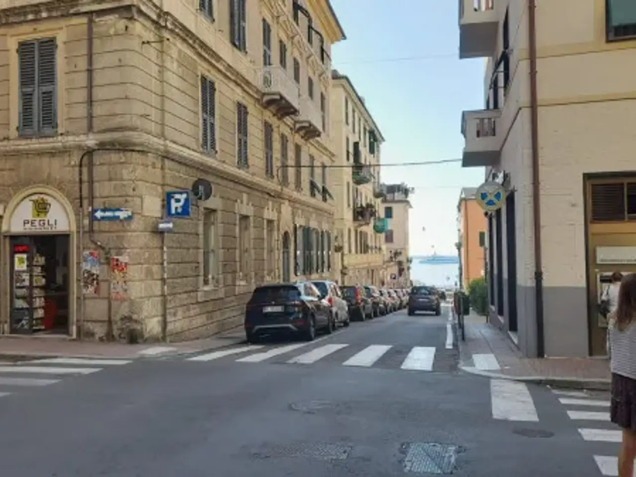 Negozio in Via Sabotino 12, Genova, {3} - Foto 2