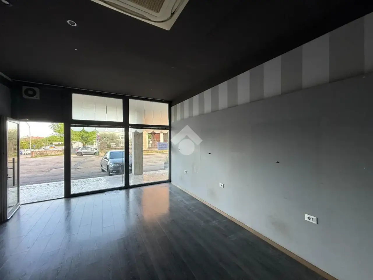 Negozio in Via Riva 56, Breganze, {3} - Foto 1