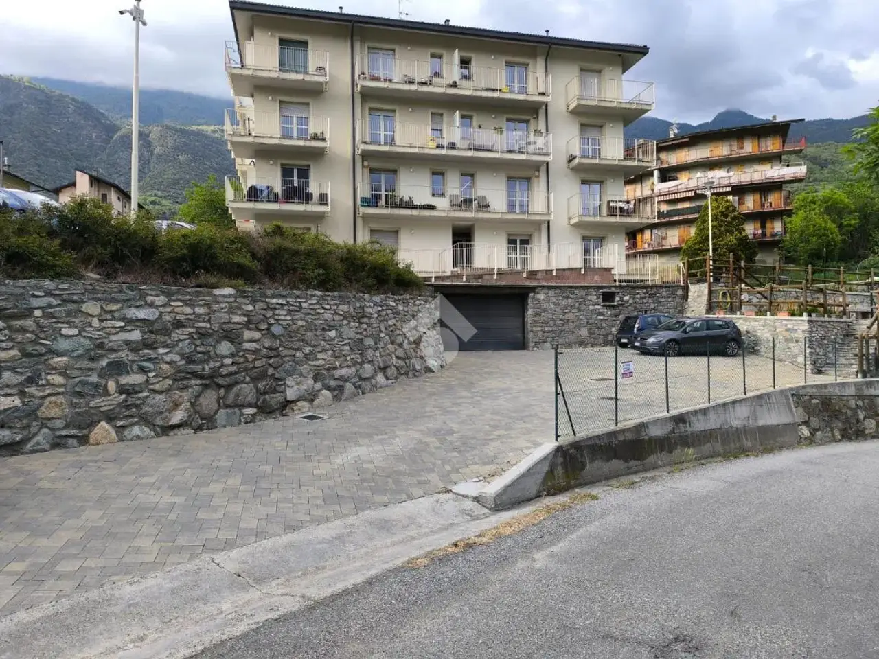 Magazzino in Via Trento 39, Saint Vincent, {3} - Foto 1