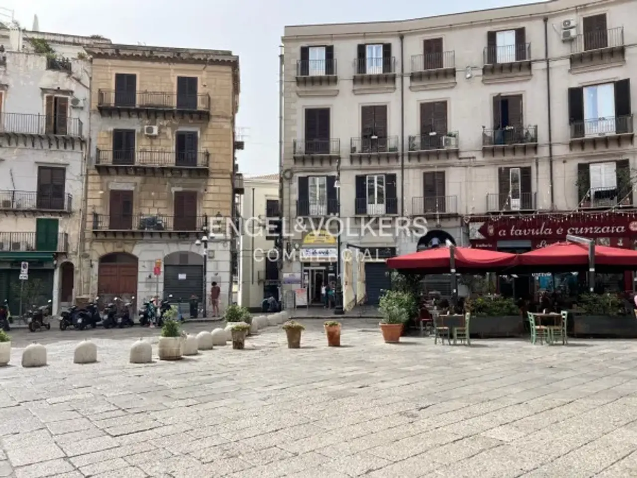 Negozio in Piazza San Domenico 5, Palermo, {3} - Foto 1