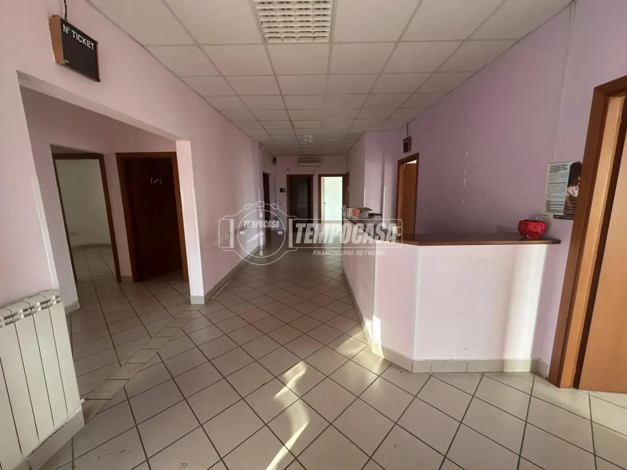 Negozio in Via Martiri delle Foibe, Cerveteri, {3} - Foto 2