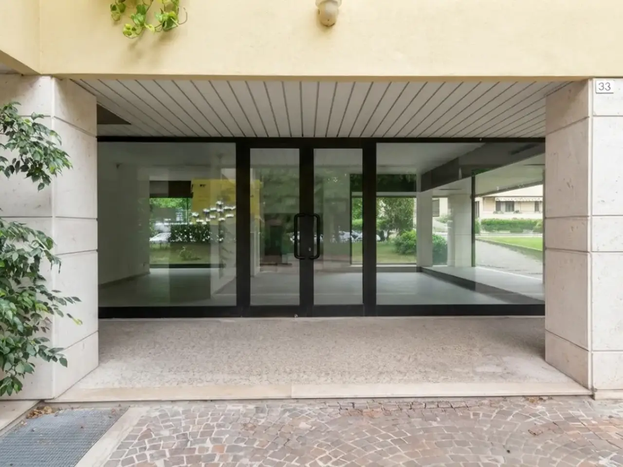 Negozio in Via Lourdes, Conegliano, {3} - Foto 1