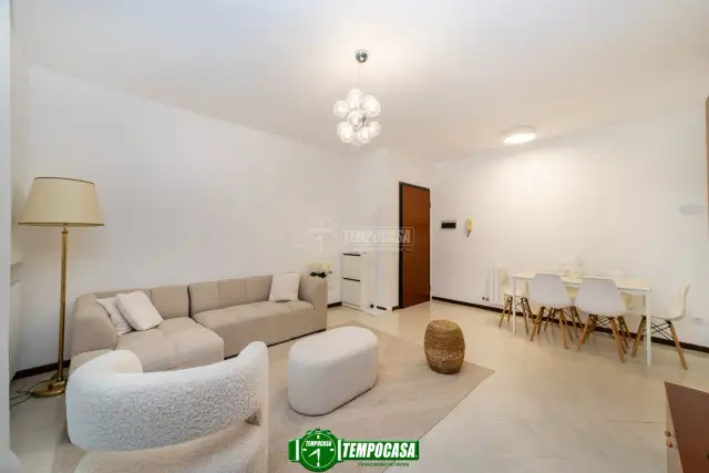 Vierzimmerwohnung in Via Agostino Novella 17, Trezzo sull'Adda - Foto 1